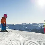 シャレー In With Slope Access *