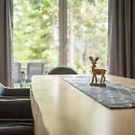 シャレー In With Slope Access *