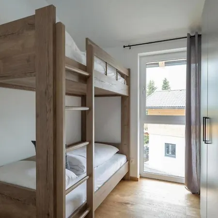 Chalet In With Slope Access