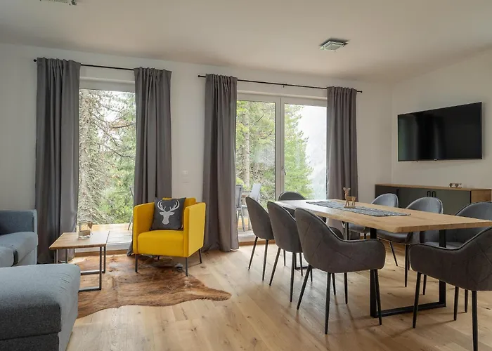 In Mit Hot Pot בקתה