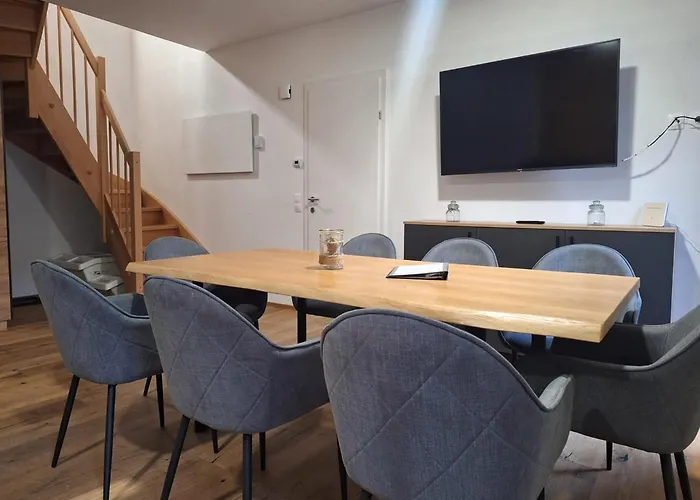 Chalet In With Slope Access *